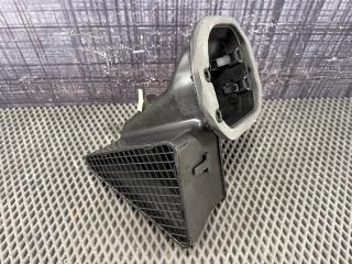 Воздухозаборник AUDI Q7 2007