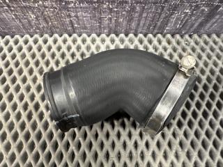 Патрубок интеркуллера Volkswagen Passat CC 2014 контрактная Патрубок интеркуллера Volkswagen Passat CC 2014