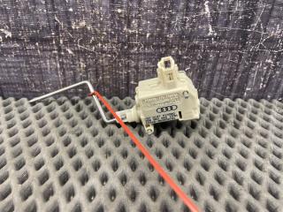 Замок лючка бензобака AUDI A4 Avant 2007