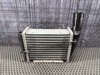 Интеркулер правый AUDI Allroad 2002