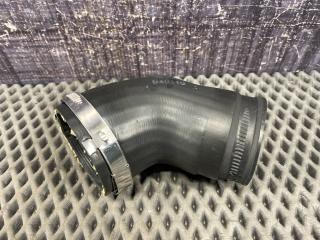 Патрубок интеркуллера Volkswagen Passat Variant 2010 контрактная Патрубок интеркуллера Volkswagen Passat Variant 2010