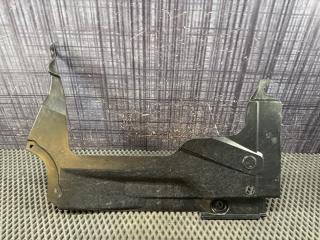 Защита днища левая AUDI A4 2004