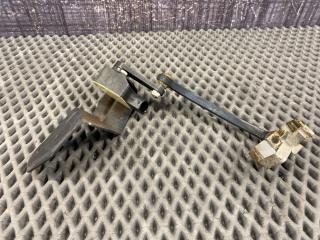 Датчик уровня подвески передний AUDI A4 2004