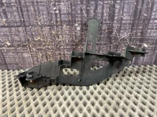 Крепление фишек AUDI A4 2004 контрактная Крепление фишек AUDI A4 2004