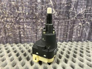 Концевик педали тормоза AUDI A4 2006