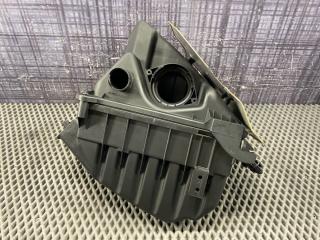 Корпус воздушного фильтра AUDI A4 2003