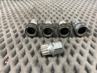 Комплект хитрушек AUDI A4 2003