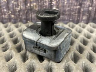 Подушка радиатора AUDI A4 2003