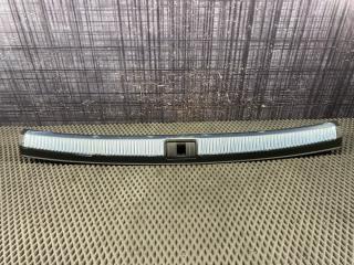 Накладка на замок AUDI A4 Avant 2007 контрактная Накладка на замок AUDI A4 Avant 2007