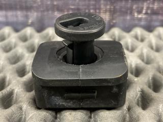 Подушка радиатора AUDI A4 Avant 2007