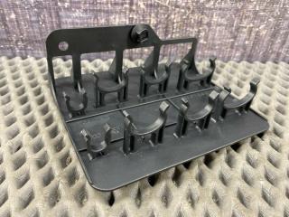 Крепление фишек AUDI Allroad 2005 контрактная Крепление фишек AUDI Allroad 2005