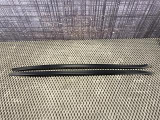 Молдинг лобового стекла AUDI Allroad 2005