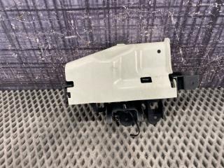 Крепление фишек AUDI Allroad 2005 контрактная Крепление фишек AUDI Allroad 2005