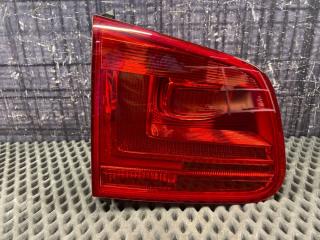 Фонарь в крышку багажника левый Volkswagen Tiguan 2013