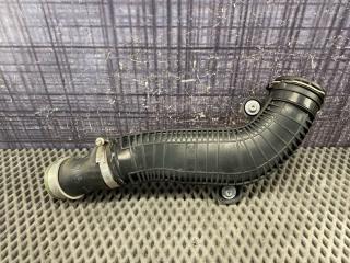 Патрубок интеркуллера Volkswagen Passat CC 2013 контрактная Патрубок интеркуллера Volkswagen Passat CC 2013