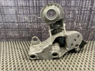 Кронштейн двигателя правый AUDI A4 Avant 2004