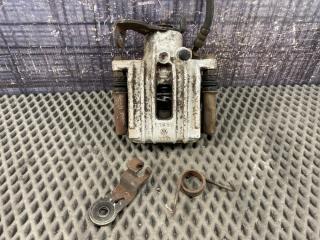 Суппорт задний правый AUDI A4 Avant 2004