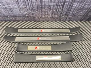 Комплект накладок на порог AUDI A4 Avant 2004