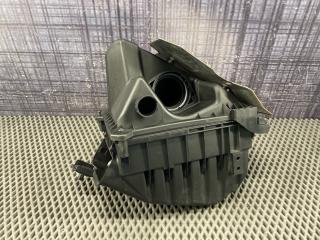 Корпус воздушного фильтра AUDI A4 Avant 2004