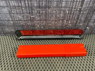 Знак аварийной остановки AUDI A4 Avant 2004