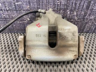 Суппорт передний правый Volkswagen Passat Variant 2010