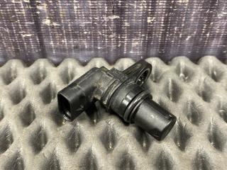 Датчик положения распредвала Volkswagen Passat Variant 2010