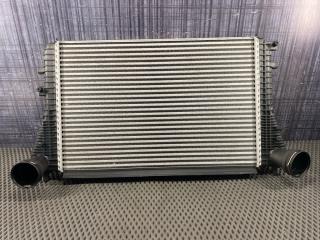 Интеркулер Volkswagen Passat Variant 2010 контрактная Интеркулер Volkswagen Passat Variant 2010