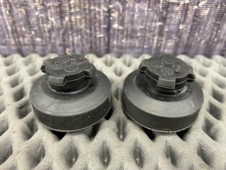 Подушка радиатора AUDI A4 2004