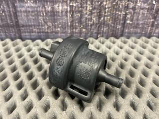 Клапан вентиляции топливного бака AUDI A4 2004