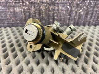 Замок багажника AUDI A4 2004 контрактная Замок багажника AUDI A4 2004