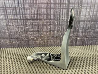 Крепление крыла переднее правое AUDI A4 2004