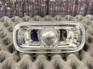 Повторитель в крыло AUDI A4 2004