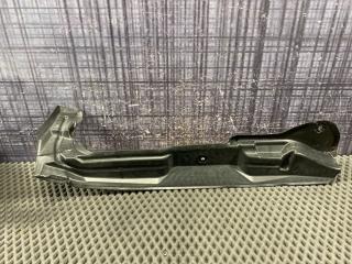 Пыльник крыла левый AUDI A4 2004