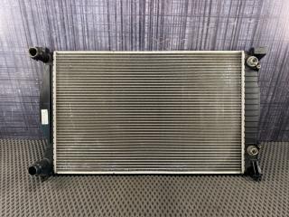 Радиатор ДВС AUDI A4 2004