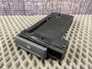 Карман AUDI A4 2004 контрактная Карман AUDI A4 2004