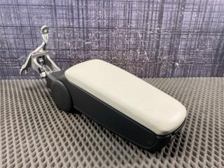 Подлокотник AUDI A4 2004