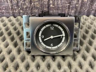 Часы Volkswagen Passat CC 2012