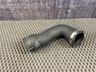 Патрубок интеркуллера Volkswagen Passat CC 2012 контрактная Патрубок интеркуллера Volkswagen Passat CC 2012