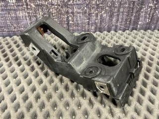 Крепление крыла переднее левое AUDI A4 Avant 2006