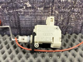 Замок лючка бензобака AUDI A4 Avant 2006