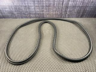 Уплотнитель крышки багажника AUDI A4 Avant 2006