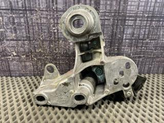 Кронштейн двигателя правый AUDI A4 Avant 2006