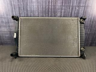 Радиатор ДВС AUDI A4 Avant 2006