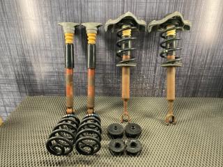 Комплект стоек AUDI A4 Avant 2006