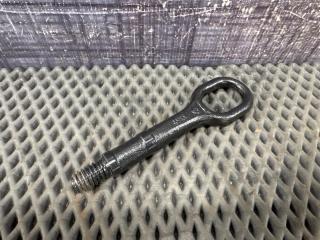 Скоба буксировочная Volkswagen Passat Variant 2010 контрактная Скоба буксировочная Volkswagen Passat Variant 2010