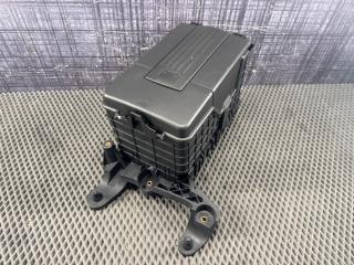 Кожух аккумулятора Volkswagen Passat Variant 2010