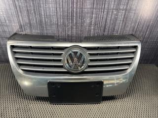 Решетка радиатора Volkswagen Passat Variant 2010