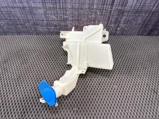 Бачок омывателя Volkswagen Passat 2008