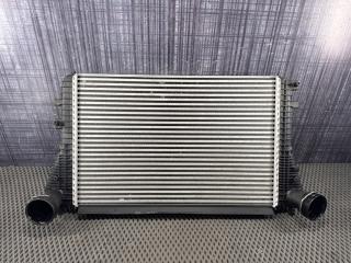 Интеркулер Volkswagen Passat 2008 контрактная Интеркулер Volkswagen Passat 2008