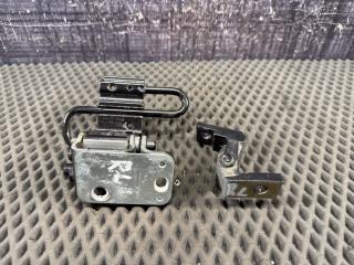 Петля двери задняя левая AUDI A6 Allroad 2006 контрактная Петля двери задняя левая AUDI A6 Allroad 2006